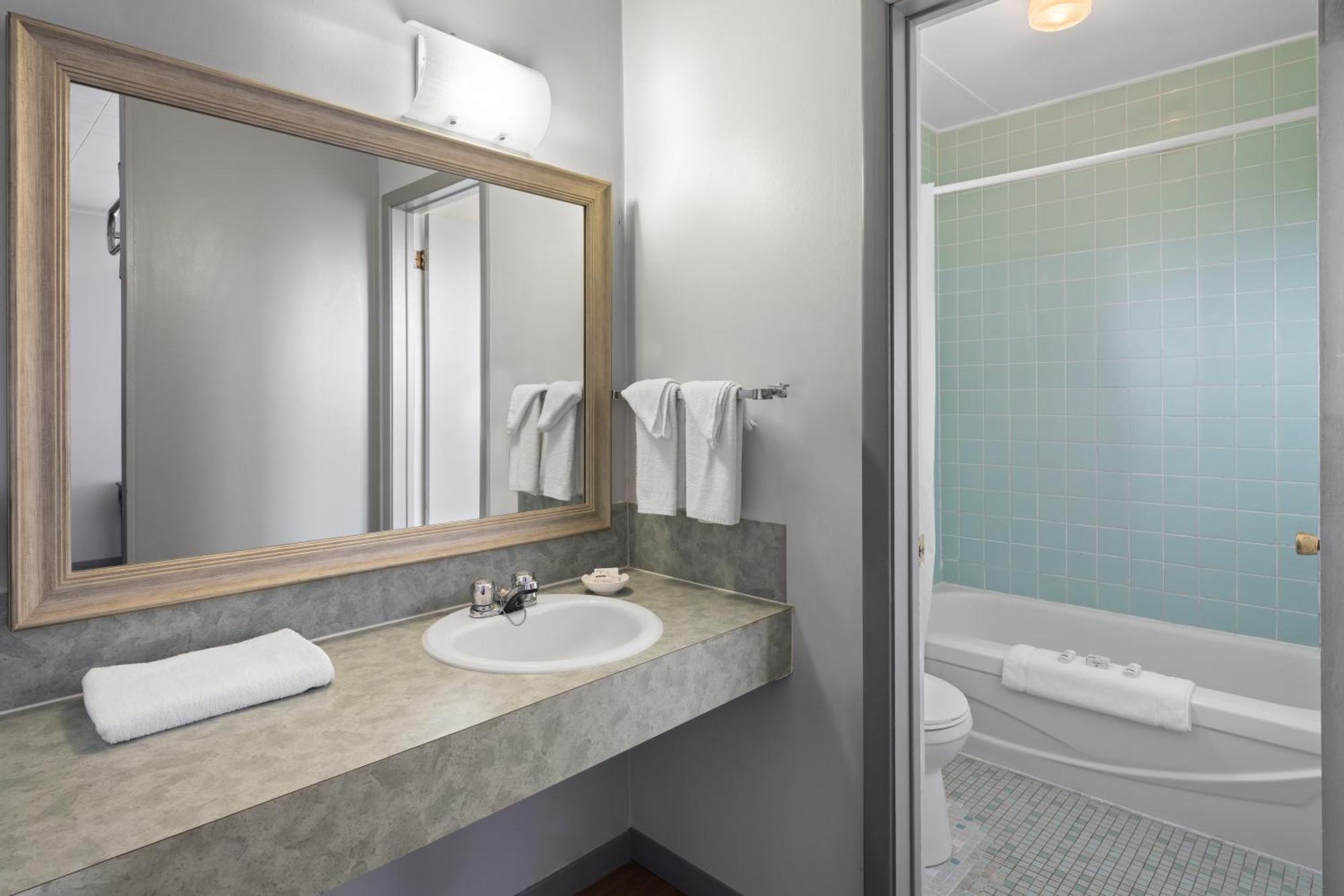 Travelodge By Wyndham Grand Falls Εξωτερικό φωτογραφία