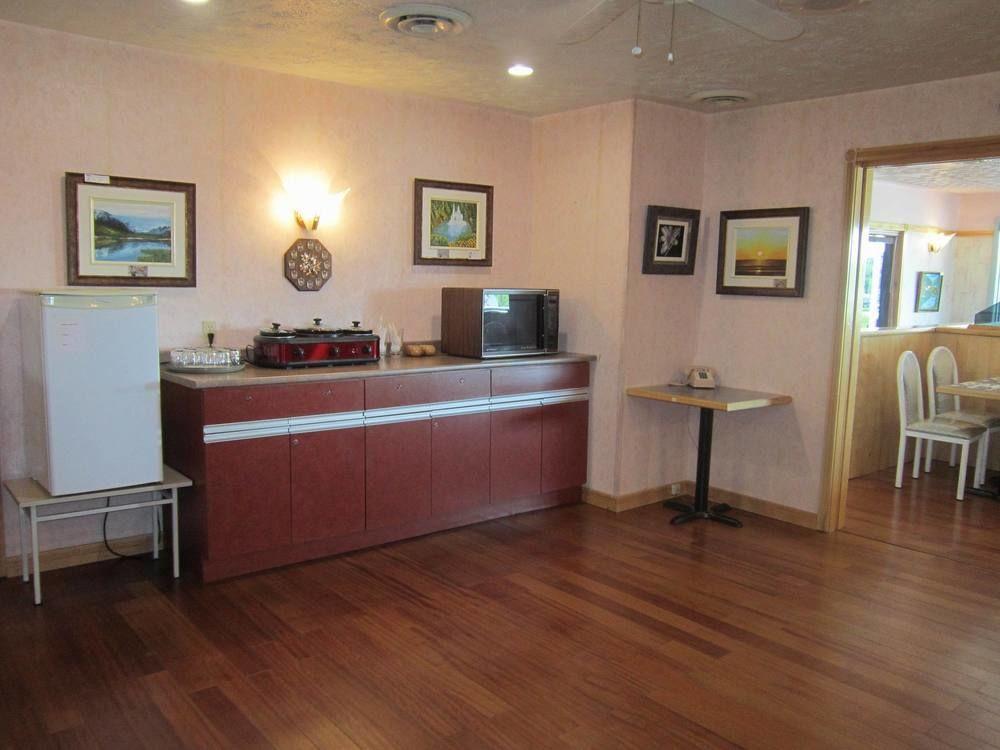 Travelodge By Wyndham Grand Falls Εξωτερικό φωτογραφία