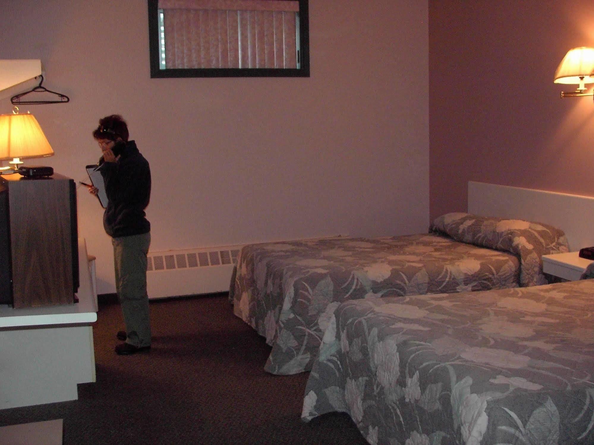 Travelodge By Wyndham Grand Falls Εξωτερικό φωτογραφία